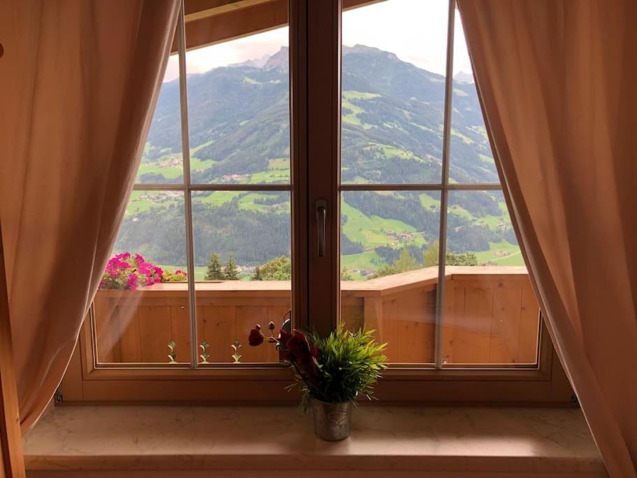 Ferienhaus Zillertal Panorama Blick Balkon Sauna Zellberg Exterior photo