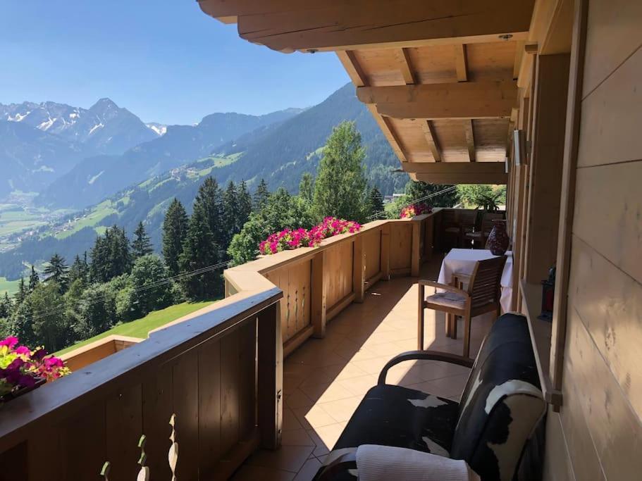 Ferienhaus Zillertal Panorama Blick Balkon Sauna Zellberg Exterior photo