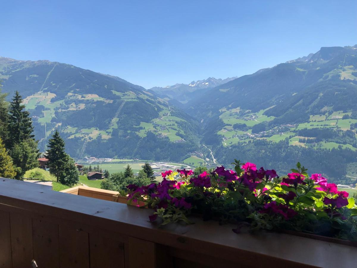 Ferienhaus Zillertal Panorama Blick Balkon Sauna Zellberg Exterior photo